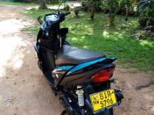 https://riyasewana.com/uploads/yamaha-ray-zr-218234213984.jpg