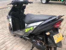 https://riyasewana.com/uploads/yamaha-ray-zr-220472124703.jpg