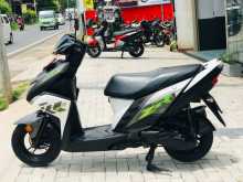 https://riyasewana.com/uploads/yamaha-ray-zr-221021421713.jpg
