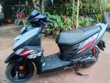 https://riyasewana.com/uploads/yamaha-ray-zr-2212325813374.jpg