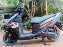 https://riyasewana.com/uploads/yamaha-ray-zr-2212325813743.jpg