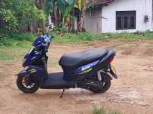 https://riyasewana.com/uploads/yamaha-ray-zr-221258331672.jpg