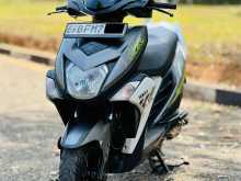 https://riyasewana.com/uploads/yamaha-ray-zr-2214003222452.jpg