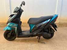 https://riyasewana.com/uploads/yamaha-ray-zr-221654014832.jpg