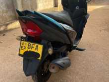 https://riyasewana.com/uploads/yamaha-ray-zr-221654014943.jpg