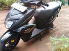 https://riyasewana.com/uploads/yamaha-ray-zr-228520813782.jpg