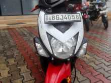 https://riyasewana.com/uploads/yamaha-ray-zr-231000281075.jpg