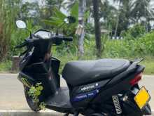 https://riyasewana.com/uploads/yamaha-ray-zr-231049251762.jpg