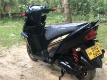 https://riyasewana.com/uploads/yamaha-ray-zr-2313013924363.jpg