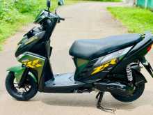 https://riyasewana.com/uploads/yamaha-ray-zr-2313484313433.jpg