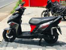 https://riyasewana.com/uploads/yamaha-ray-zr-231424231074.jpg