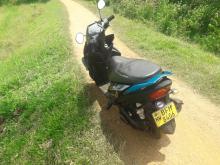 https://riyasewana.com/uploads/yamaha-ray-zr-2323411319315.jpg
