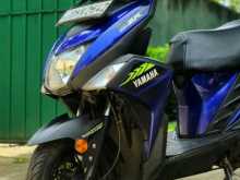https://riyasewana.com/uploads/yamaha-ray-zr-241356574442.jpg