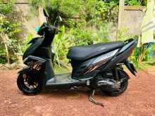 https://riyasewana.com/uploads/yamaha-ray-zr-2416072413744.jpg
