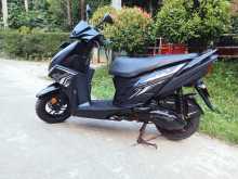 Yamaha Ray ZR 2018 Motorbike