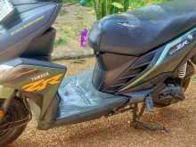 https://riyasewana.com/uploads/yamaha-ray-zr-242137204693.jpg