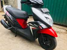 https://riyasewana.com/uploads/yamaha-ray-zr-2421410413912.jpg