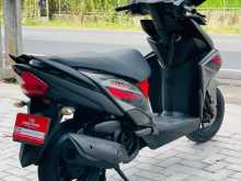 https://riyasewana.com/uploads/yamaha-ray-zr-24935221975.jpg