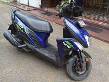 https://riyasewana.com/uploads/yamaha-ray-zr-251025024592.jpg