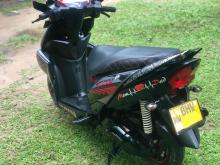 https://riyasewana.com/uploads/yamaha-ray-zr-2510322724611.jpg