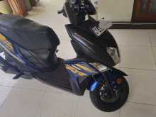 https://riyasewana.com/uploads/yamaha-ray-zr-251447344412.jpg