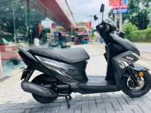 https://riyasewana.com/uploads/yamaha-ray-zr-251733481123.jpg