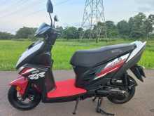 Yamaha Ray ZR 2018 Motorbike