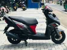 https://riyasewana.com/uploads/yamaha-ray-zr-25906321063.jpg
