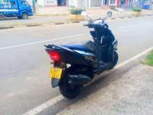 https://riyasewana.com/uploads/yamaha-ray-zr-25914324083.jpg