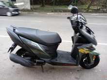 https://riyasewana.com/uploads/yamaha-ray-zr-2610590613532.jpg