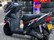 https://riyasewana.com/uploads/yamaha-ray-zr-2614301913362.jpg