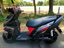 https://riyasewana.com/uploads/yamaha-ray-zr-261433186184.jpg