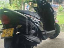 https://riyasewana.com/uploads/yamaha-ray-zr-27103225423378.jpg