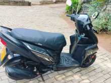 https://riyasewana.com/uploads/yamaha-ray-zr-2715341713523.jpg