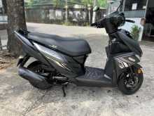 https://riyasewana.com/uploads/yamaha-ray-zr-2716285922052.jpg