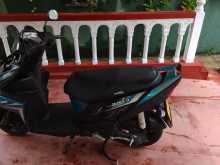 https://riyasewana.com/uploads/yamaha-ray-zr-27503513123.jpg