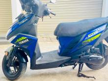 https://riyasewana.com/uploads/yamaha-ray-zr-279013124203.jpg
