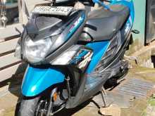 https://riyasewana.com/uploads/yamaha-ray-zr-279153022662.jpg