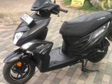 https://riyasewana.com/uploads/yamaha-ray-zr-2811275922493.jpg