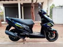 https://riyasewana.com/uploads/yamaha-ray-zr-2821321813.jpg