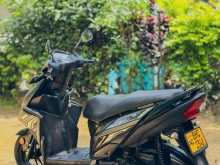 https://riyasewana.com/uploads/yamaha-ray-zr-289105422493.jpg