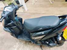 https://riyasewana.com/uploads/yamaha-ray-zr-289592713913.jpg