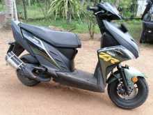 https://riyasewana.com/uploads/yamaha-ray-zr-2910003313052.jpg