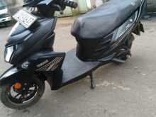 https://riyasewana.com/uploads/yamaha-ray-zr-29443713342.jpg