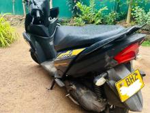 https://riyasewana.com/uploads/yamaha-ray-zr-29492325001.jpg
