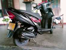 https://riyasewana.com/uploads/yamaha-ray-zr-301524174952.jpg