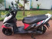 https://riyasewana.com/uploads/yamaha-ray-zr-307014613502.jpg