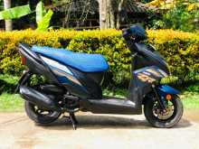 https://riyasewana.com/uploads/yamaha-ray-zr-308345513632.jpg
