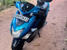 https://riyasewana.com/uploads/yamaha-ray-zr-308372819342.jpg