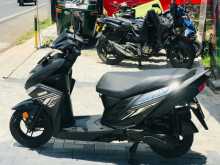 https://riyasewana.com/uploads/yamaha-ray-zr-31028071114.jpg